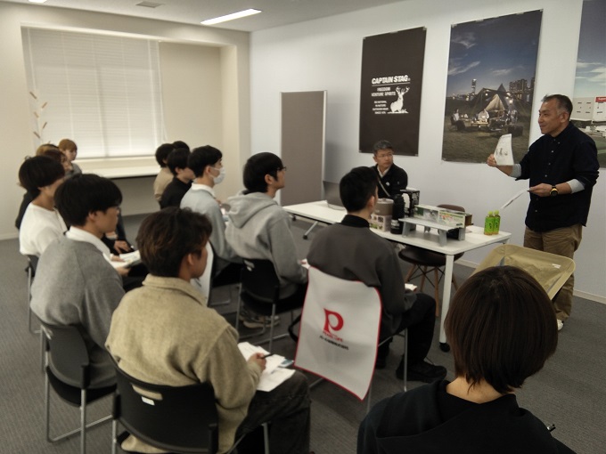 �O���s����w����Â���Y�w�A�g���K�̎��O�𗬉�ɎQ�����܂����B